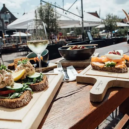 Harbour Boutique Hotel *