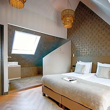 Harbour Boutique Hotel *